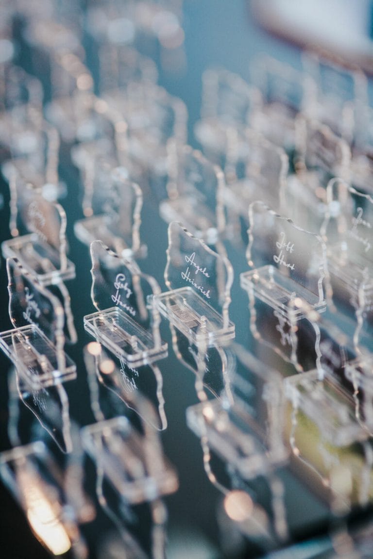 wedding-photographer-chihuly-garden-glass-seattle-lindsay-daniel-560_lndd6044