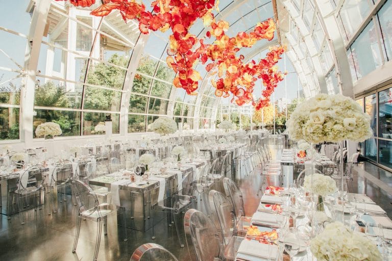 wedding-photographer-chihuly-garden-glass-seattle-lindsay-daniel-580_lndd6047