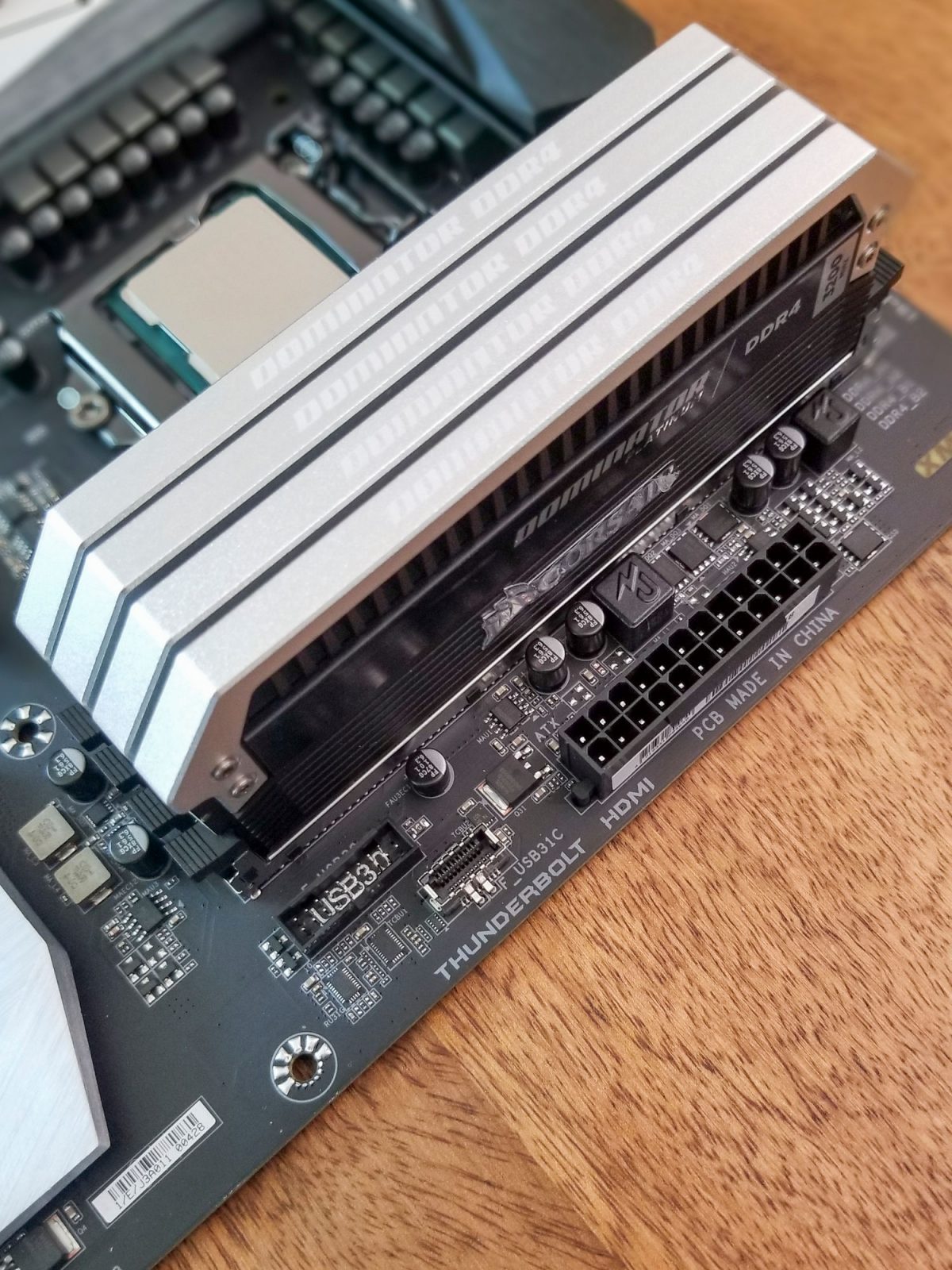 computer-building-for-photographer-videographer-06.jpg
