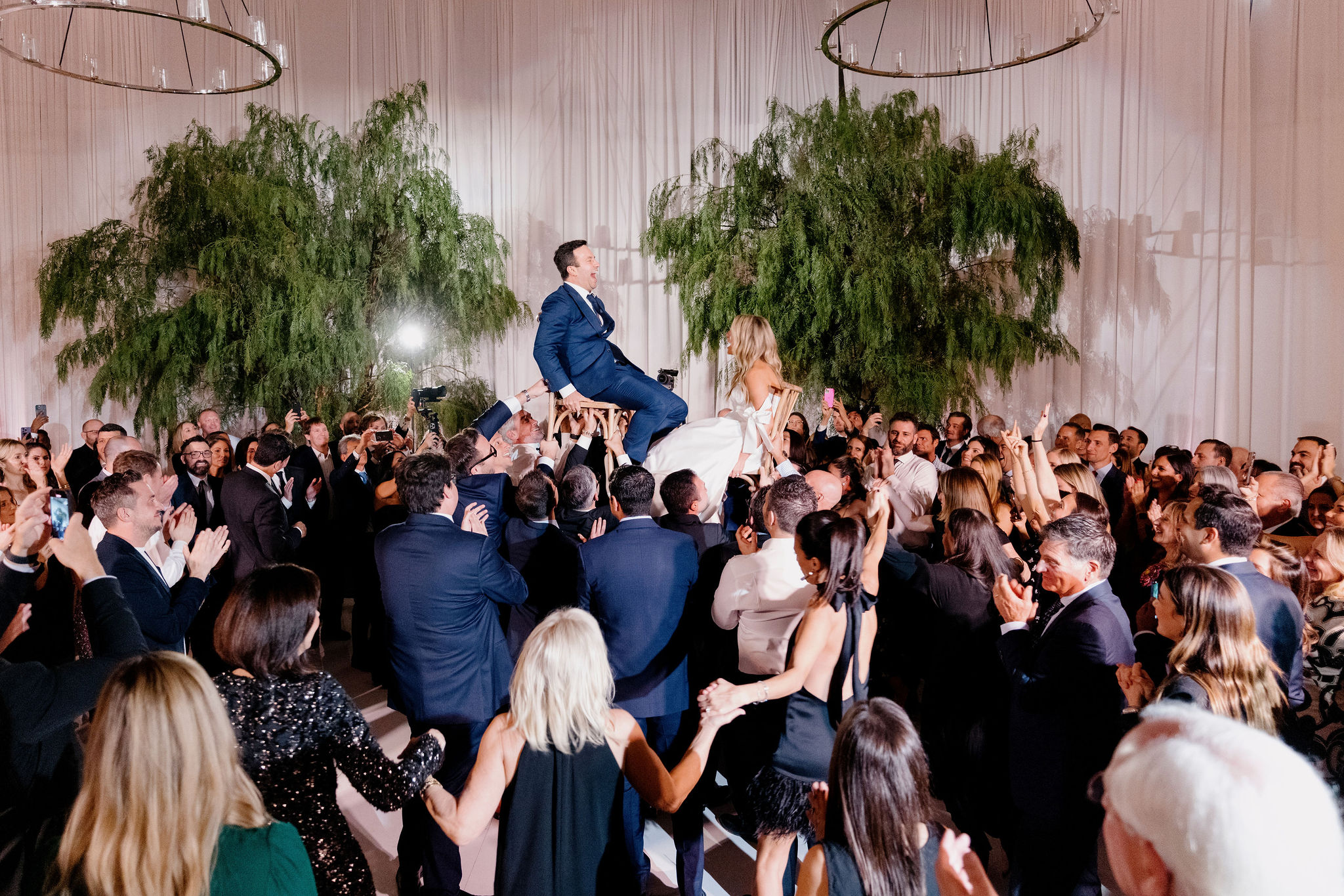 Elegant Greenery-Filled Wedding | Lauren & Daniel