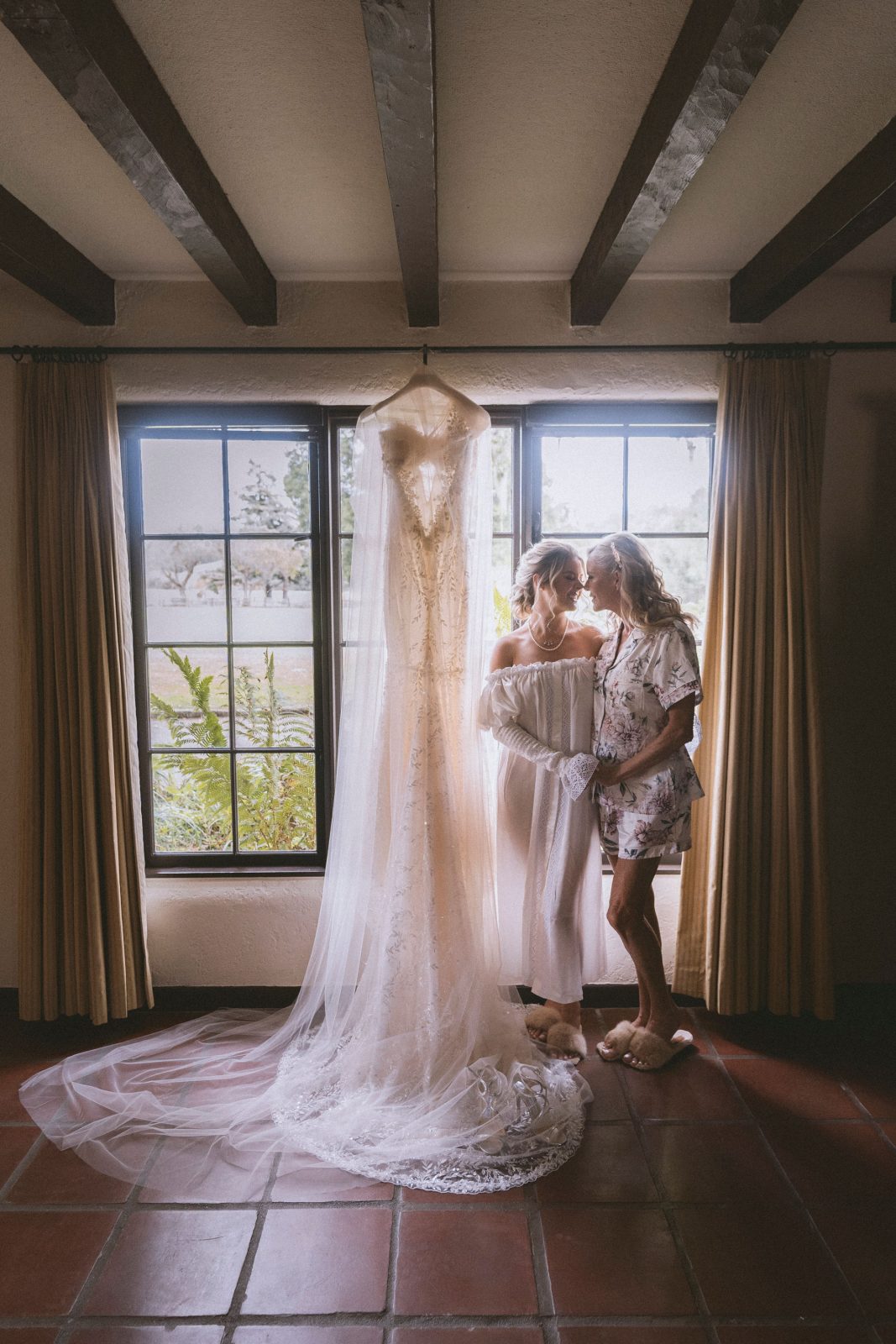 santa-lucia-wedding-photographer-katie-jesse-114